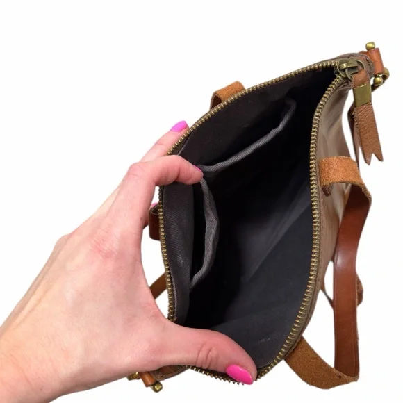 Madewell Zip Top Transport Crossbody - Picture 7 of 11